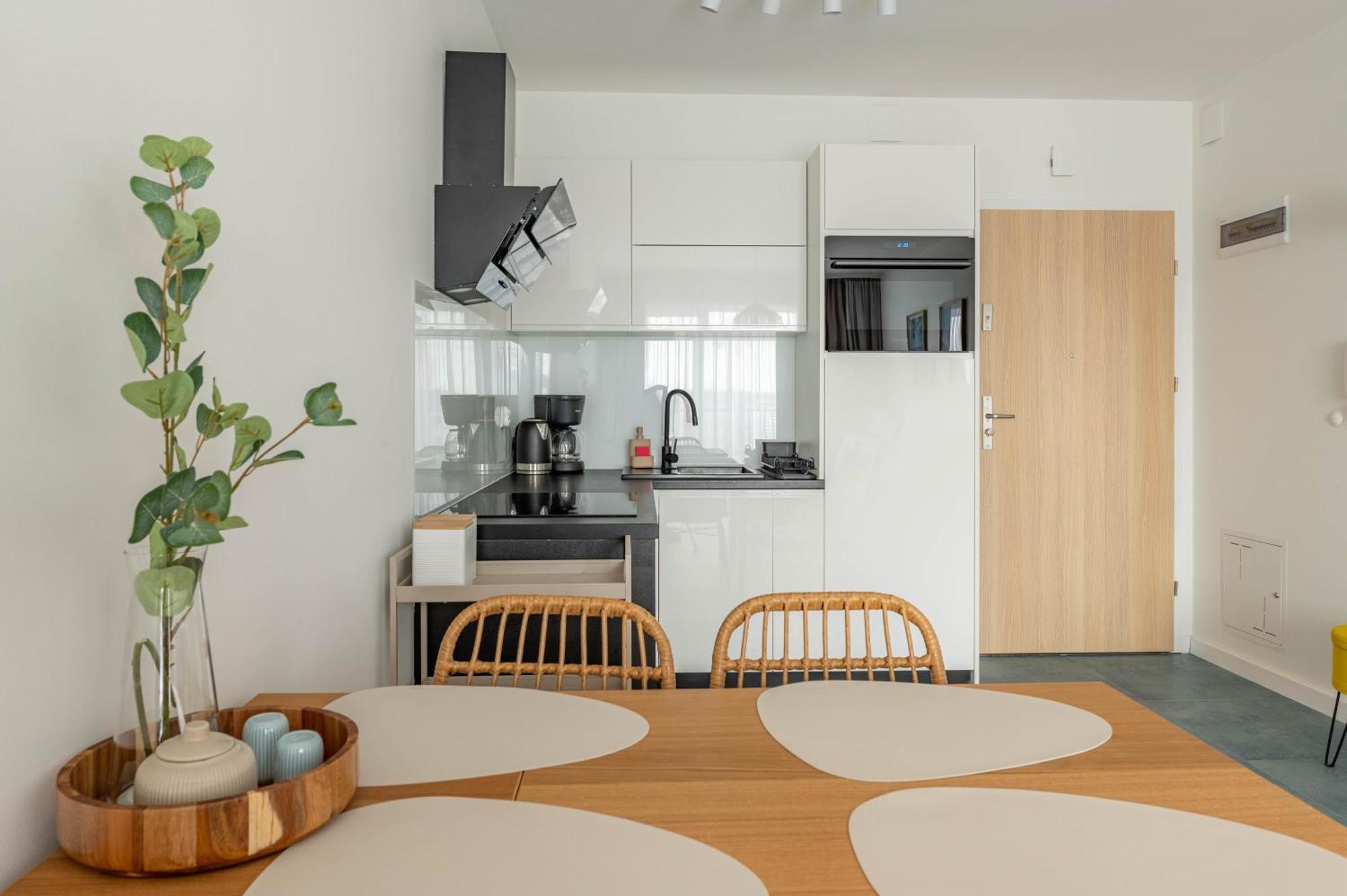 Horyzont Apartamenty - Navigator- Mozliwosc Wykupienia Sniadan!!! Kołobrzeg Kültér fotó